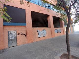 Local Comercial en Avenida JUAN SANCHIS CANDELA 22