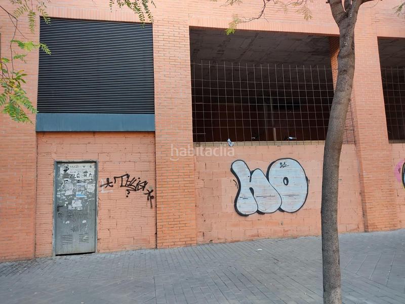 Foto f3c39447-8168-486d-bb8c-144d190bf2dd. Alquiler local comercial en avenida juan sanchis candela 22 local comercial en gran vía para alquiler en Alicante