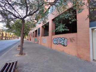 Lloguer Local Comercial a Avenida juan sanchis candela 22. Local comercial en gran vía para alquiler