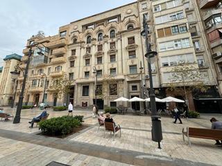 Flat  Constitucion de la. Espectacular vivienda de 203 m2 en pleno centro de alicante junt