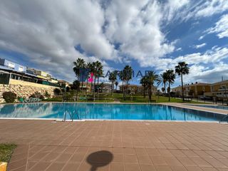 Casa in Calle marge del 1. Bungalow en bonalba