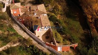 Masía en Torre de les Maçanes (la). Propiedad única en plena naturaleza, ideal como vivienda familia