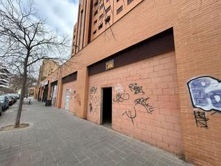 Business premise in Calle PERIODISTA ASUNCIÓN VALDÉS 8