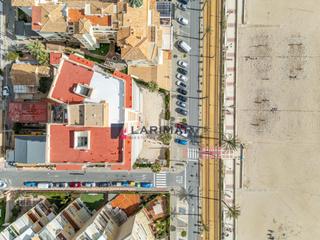 Appartement à Calle isaac peral 2. Piso en primera línea playa muchavista