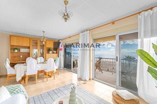 Appartement à Calle isaac peral 2. Piso en primera línea playa muchavista