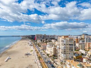 Pis a Calle isaac peral 2. Piso en primera línea playa muchavista