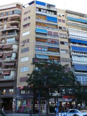 Bureau à Avenida salamanca 10. Local comercial en centro alicante