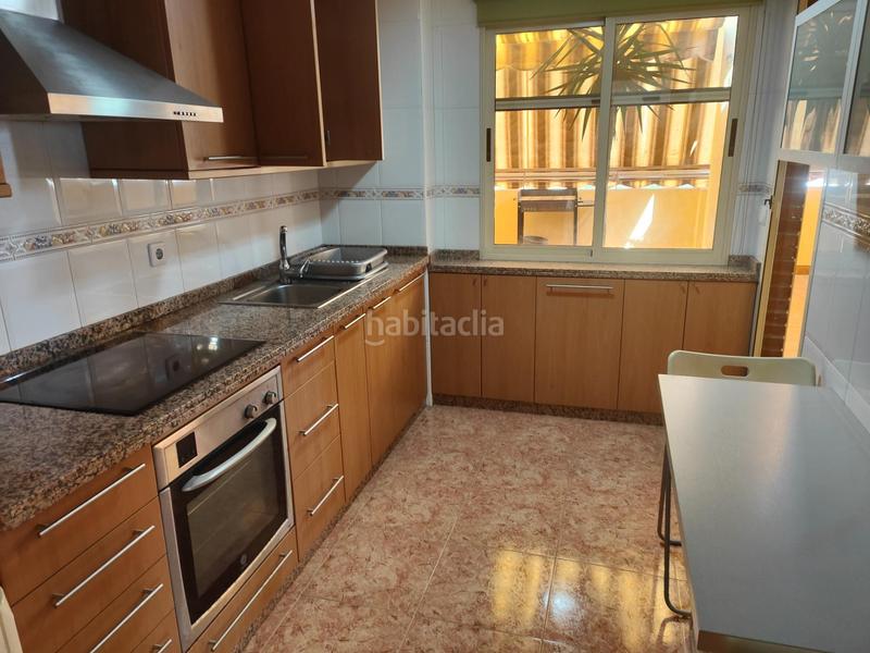 Foto b79cd3e3-f9d5-482c-af8c-6e4b0594d798. Location attique avec parking dans San Gabriel Alicante
