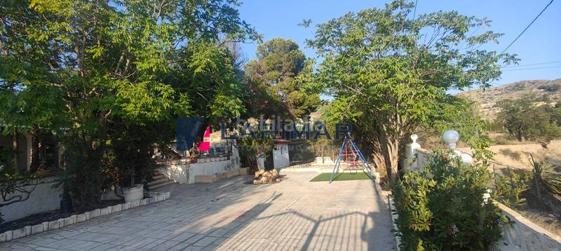Foto e3d0f520-e63b-479b-becc-1cf9be92b582. Chalet  independiente alicante en Busot