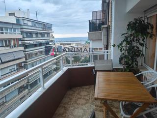Rent Flat in Calle orense 3. Alquiler con vistas al mar en el centro de alicante