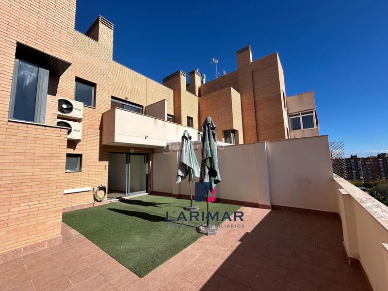 Foto 78e01be4-3938-4dda-8c37-aacc10677b1c. Lloguer àtic amb aparcament piscina a Playa de San Juan Alicante