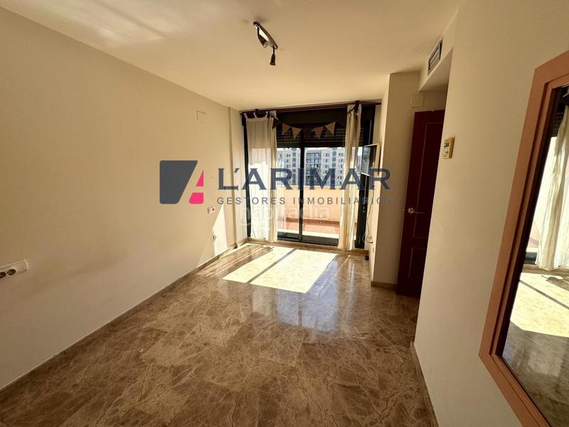 Foto 3cc77876-17f4-4187-b311-b39d81774496. Rent penthouse with parking pool in Playa de San Juan Alicante