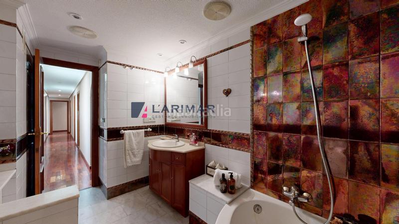 Foto c23ce3b0-018b-4401-b7b3-432c38604b1a. Appartamento con riscaldamento parcheggio in Mercado Alicante