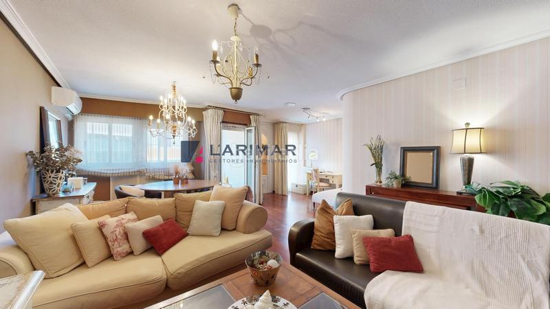 Foto ff7e1a1b-a7fd-4727-a53f-9ec80adb7974. Appartamento con riscaldamento parcheggio in Mercado Alicante