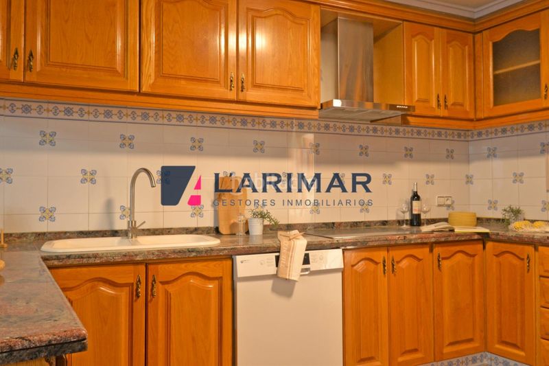 Foto 21f6d8e0-3275-4a66-9f81-5e5f2577e0b2. Casa amb aparcament a Sax