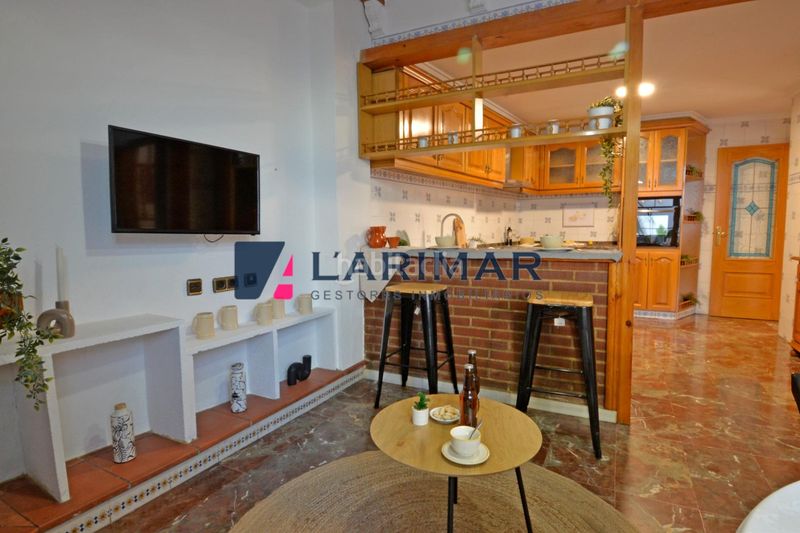 Foto 73fbd1a1-a31e-4a6b-9c22-3b8f9d71215b. Casa amb aparcament a Sax