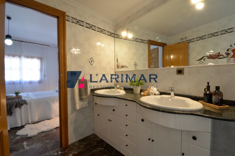 Foto 7bff4b6f-d62b-4ff8-b782-60a14240d021. Casa amb aparcament a Sax