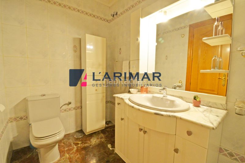 Foto 8b9ab2f7-5212-4274-8c31-f29d89edb8b3. Casa amb aparcament a Sax