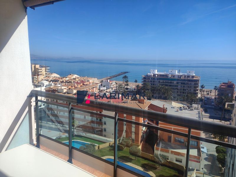 Foto d91c8951-404a-4b63-8aa3-89b9e0b2a0b0. Lloguer pis amb aparcament piscina a Campello Playa Campello (el)