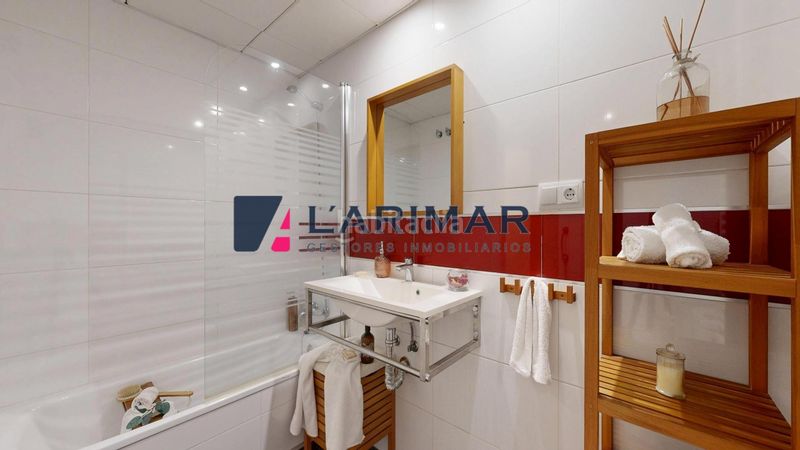 Foto 4a240ad8-40c0-42b9-9c3e-686a533202d5. Pis a calle bazan 34 a Barrio del Centro Alicante