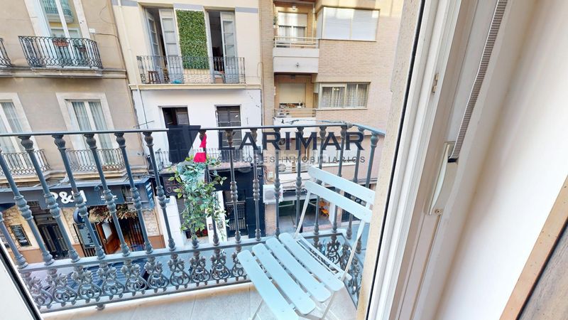 Foto bbd287b4-c3fc-40b4-9553-0347f5f4a409. Pis a calle bazan 34 a Barrio del Centro Alicante