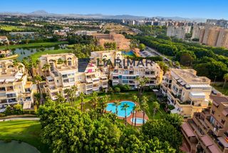 Planta baixa a Calle escultor jose gutierrez 21. Bajo en exclusiva con gran terraza y acceso directo a la piscina