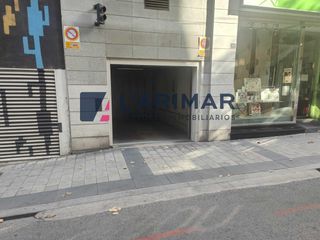 Aparcament cotxe a Barrio del Centro