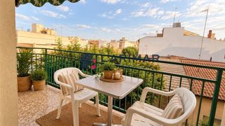 Flat in Centro. Vivienda en venta en san vicente del raspeig  inversión con alqu