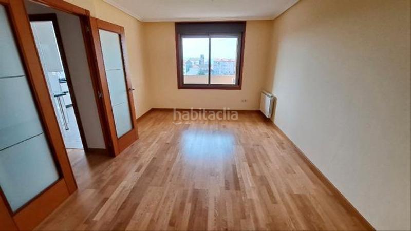 Foto 679f41a6-f58f-473f-b753-1c72b9cc522e. Location appartement avec chauffage parking dans Ventiun Ourense