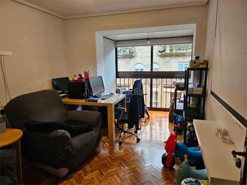 Foto 7ada723e-f95e-4004-99e8-dfb31f1b413b. Flat with heating parking in Centro Ourense