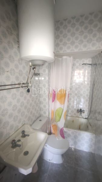 Foto ae90bbf2-60d8-4059-83ec-26fc628decd5. Casa amb aparcament a San Cibrao das Viñas