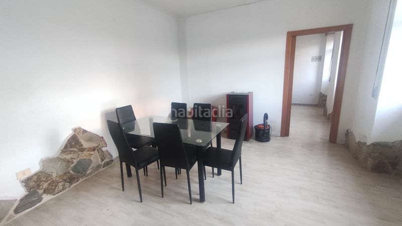 Foto ec430914-7df4-4536-a834-9e87c890f18e. Casa amb aparcament a San Cibrao das Viñas