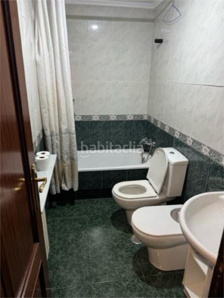 Foto bf55496f-67f6-40ad-9695-6f07746a917c. Rent flat with parking in Centro Ourense