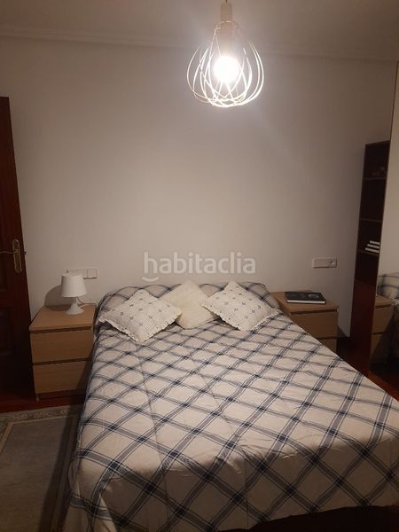 Foto bab7aa20-2b25-44b7-a3a0-cf781b1a7442. Lloguer pis amb calefacció aparcament a Centro Ourense