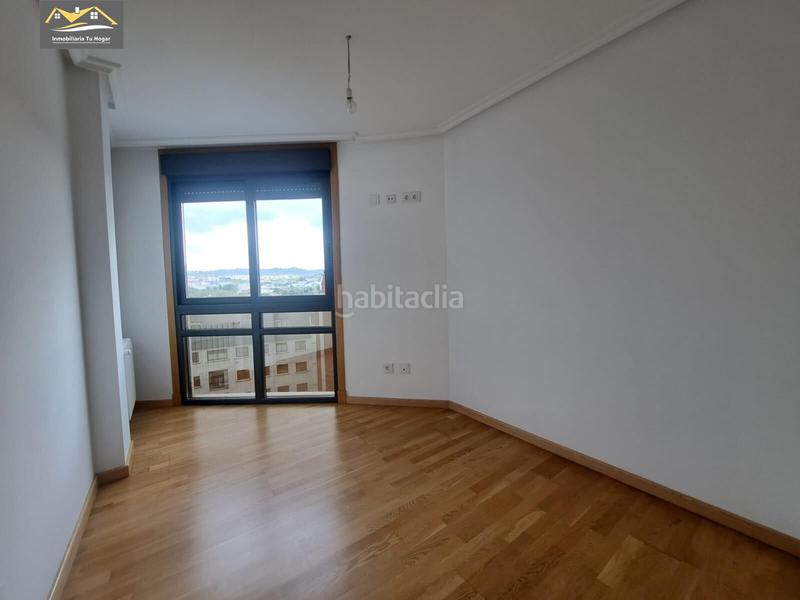 Foto b7dc251e-ff30-4136-bb4d-8ade2cf4f683. Apartament amb calefacció aparcament a A Carballeira Ourense