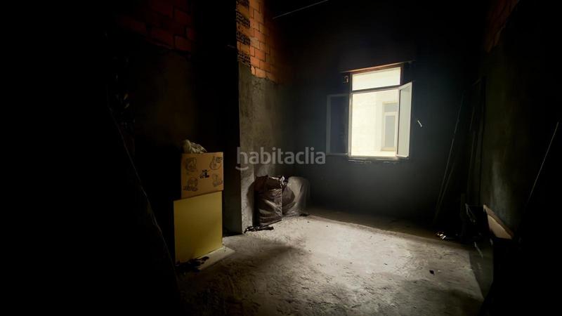 Foto 8f52d1fb-661d-4cbc-9a94-f8f0bebcb1be. Piso descubre tu nuevo hogar en este encantador piso en venta! en Verín