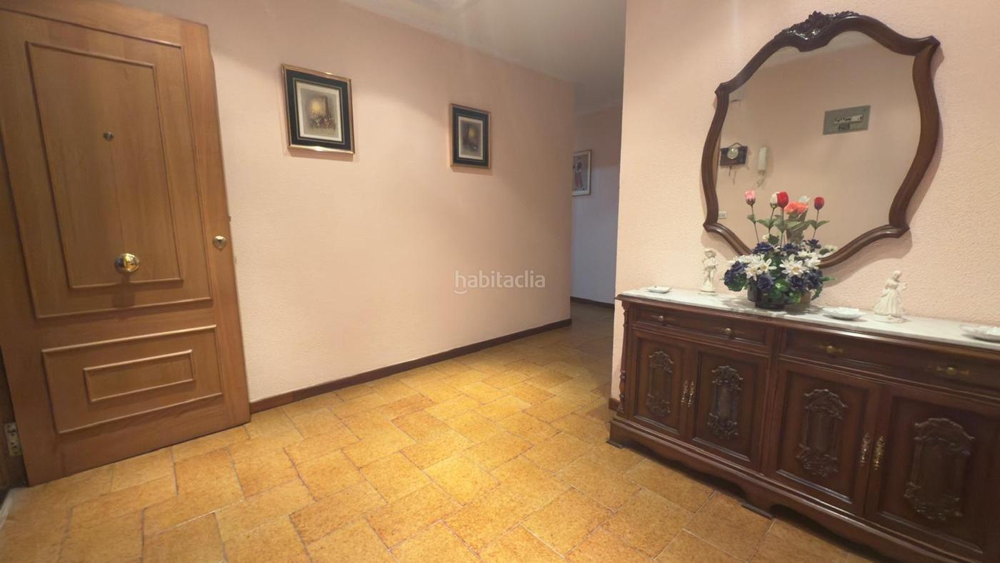 Descubre tu nuevo hogar en este encantador piso en venta! Vern