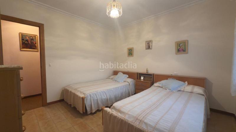Foto d23ff44f-0c55-49bc-a145-9693f59ae0ca. Piso descubre tu nuevo hogar en este encantador piso en venta! en Verín