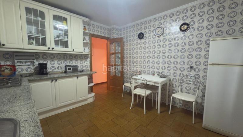 Foto e133f715-a608-45a6-a541-b4ebb79dcc55. Piso descubre tu nuevo hogar en este encantador piso en venta! en Verín