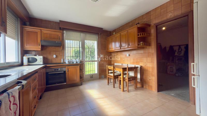 Foto 6758000f-ecc5-42ae-9460-39e63545bf27. Masia amb calefacció aparcament a Coles