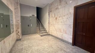 Pis  Buenos aires. Piso amplio con posibilidad de garaje en el centro de orense par