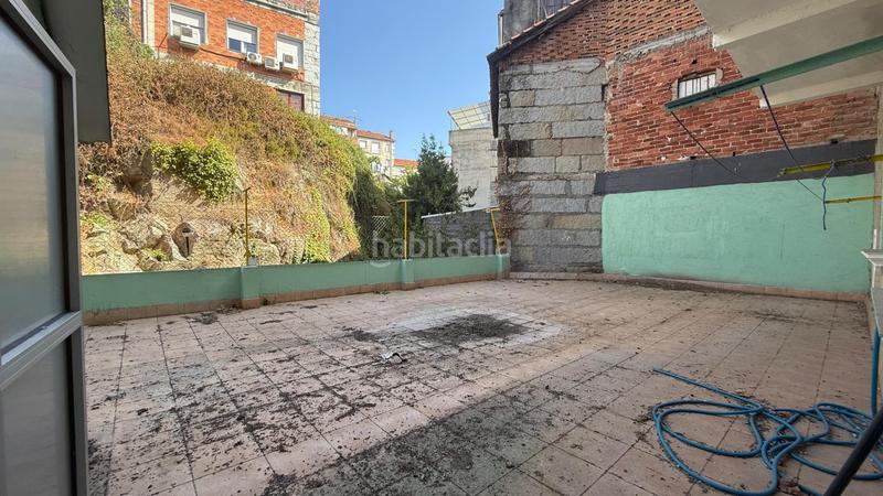 Foto ef604159-058c-47f8-a92a-533565ad96d5. Piso  reformado en vazquez mella marcelo macias en Ourense