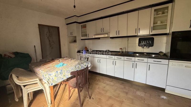 Foto 7eb69cc6-d4a9-4f45-a344-c83142845680. Casa con parcheggio in Toén