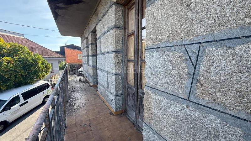 Foto b41d07c8-a20b-449b-8c84-b21937b226ff. Casa con parcheggio in Toén