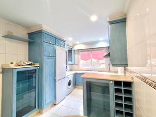 Location Appartement  Calle celso emilio ferreiro. Alquiler con 4 habitaciones 2 baños ascensor garaje trastero y b