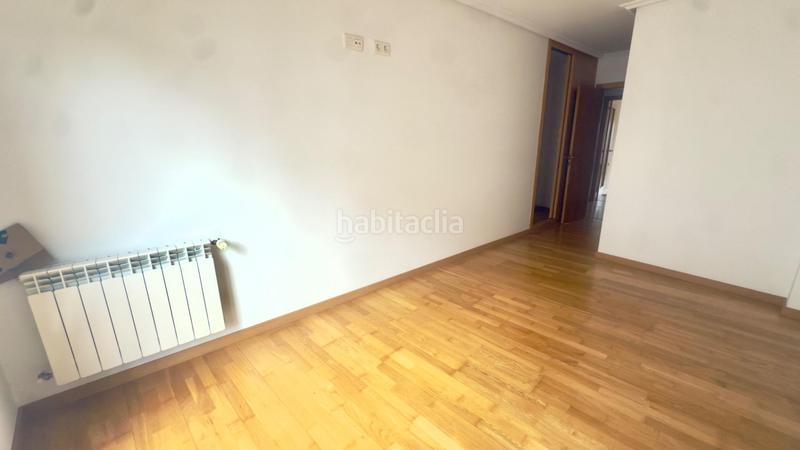 Foto 3367a594-e738-4a00-9d44-e4bebf348c36. Appartement avec chauffage parking dans San Cibrao das Viñas