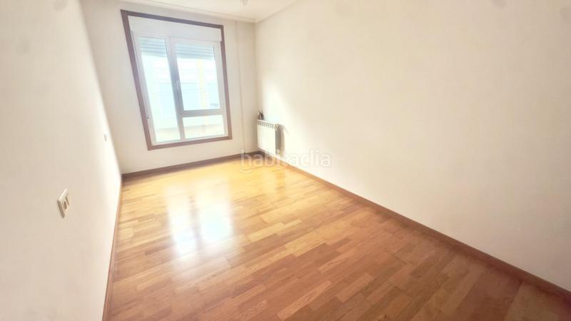 Foto 7198518b-7381-455b-b59b-0ce93bbc82d2. Appartement avec chauffage parking dans San Cibrao das Viñas