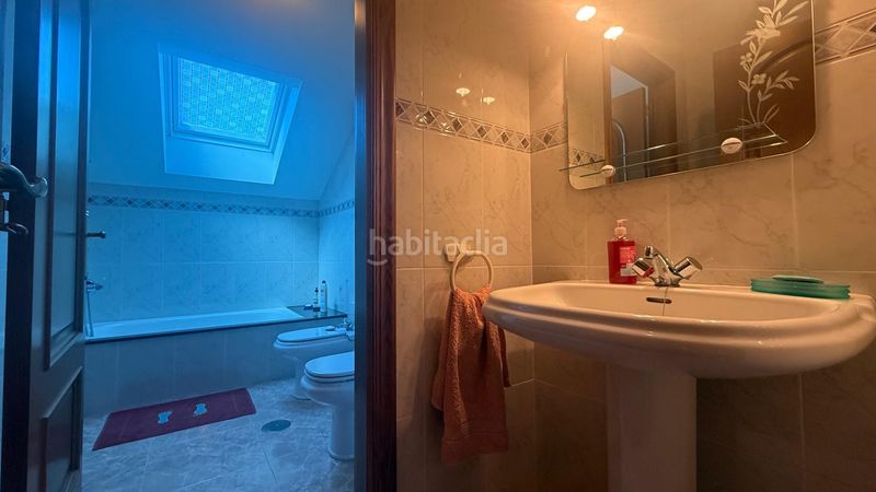 Foto 4c607109-5272-4e90-83ef-bd47345927f2. Xalet amb aparcament piscina a Leiro