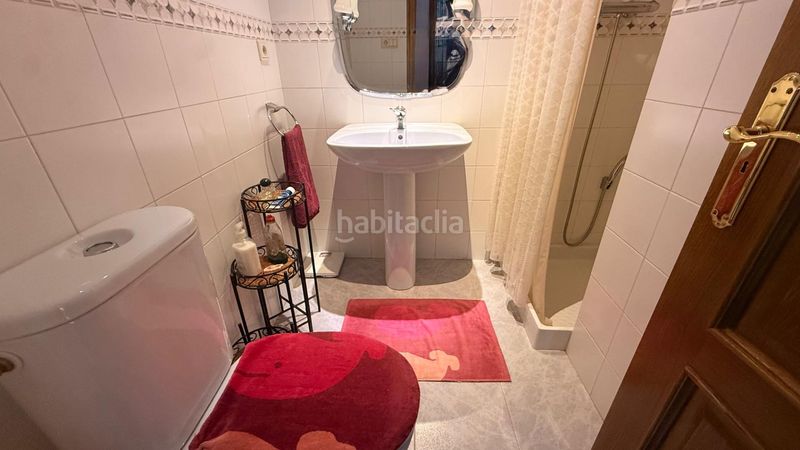 Foto 7549195a-b1d9-4530-b98a-94d97d449356. Xalet amb aparcament piscina a Leiro