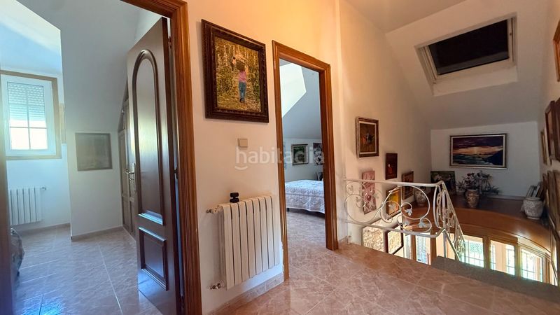 Foto c0abde93-5783-4dc8-8d28-9037038bb41b. Xalet amb aparcament piscina a Leiro